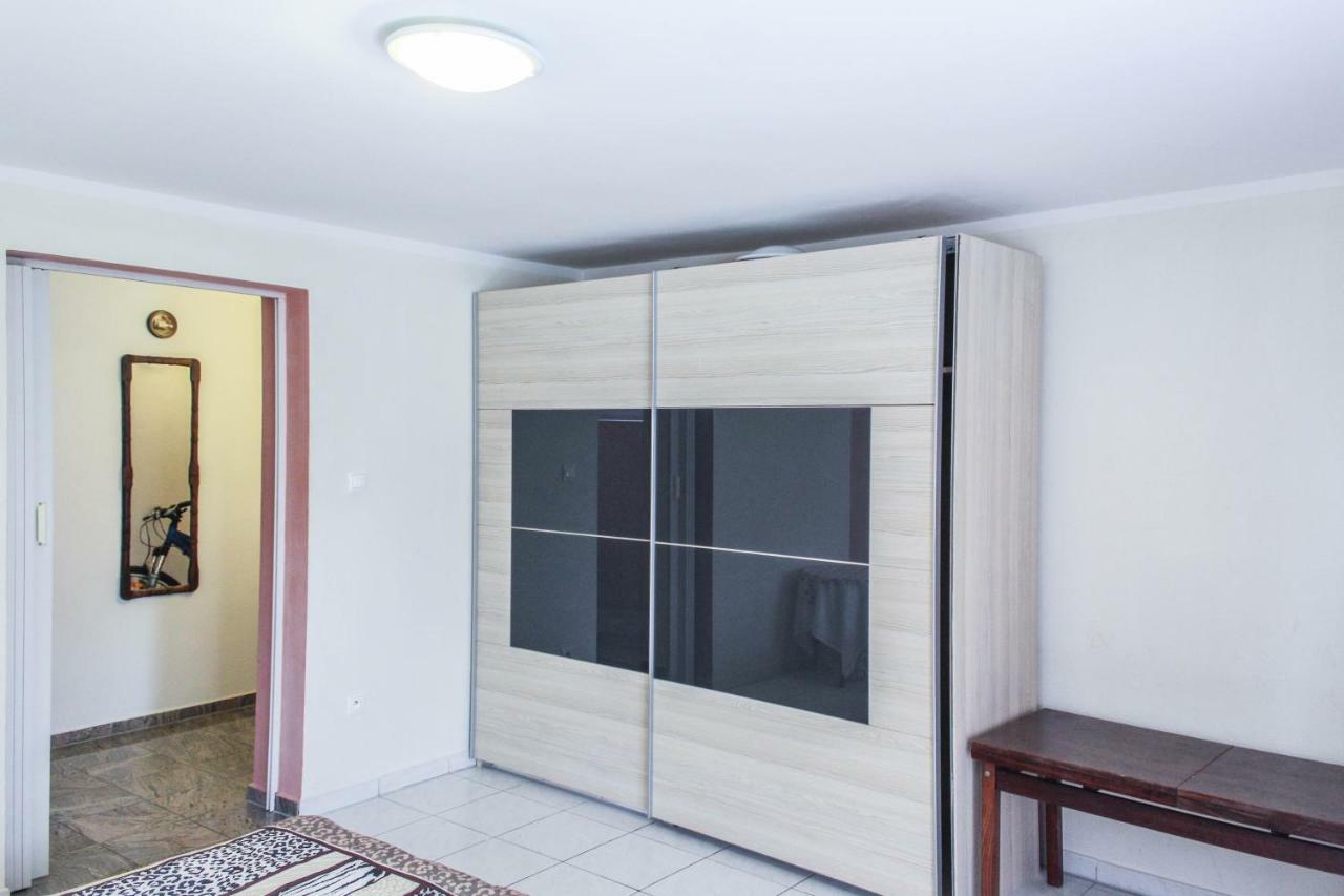 Banka Apartman Marta מראה חיצוני תמונה